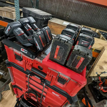 Lid Locking M12 Battery Rack x6 (RS-M12LLBR)