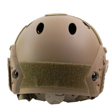 Equípate con este casco táctico