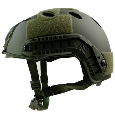 Equípate con este casco táctico