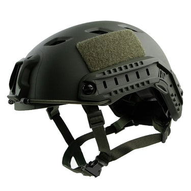 Equípate con este casco táctico