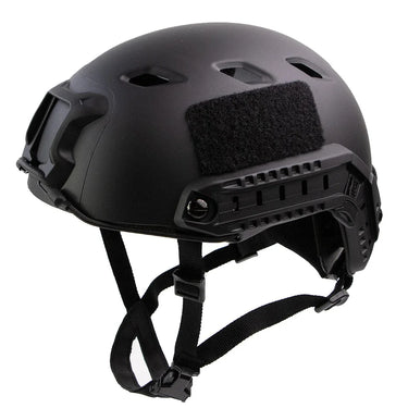 Equípate con este casco táctico