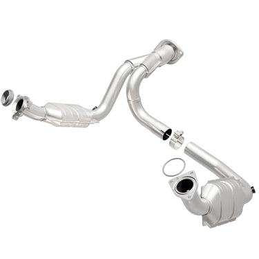 Magnaflow MagnaFlow Conv DF 07-08 Escalade 6.2 D S OEM49631 | 49631