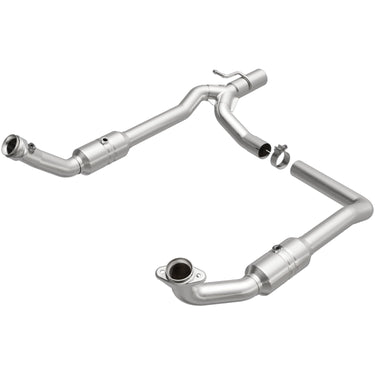 Magnaflow MagnaFlow Conv DF 2009-2012 E-150 5.4 L Underbody52294 | 52294