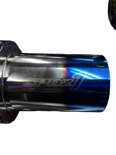 Silenciador de rendimiento SPDZ1 Serie Carbono – Entrada de 3" / Punta quemada de 4.5" (Diseño sin soldadura)